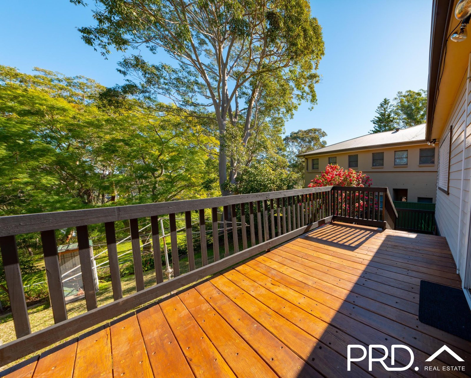 876 Henry Lawson Drive PICNIC POINT 7