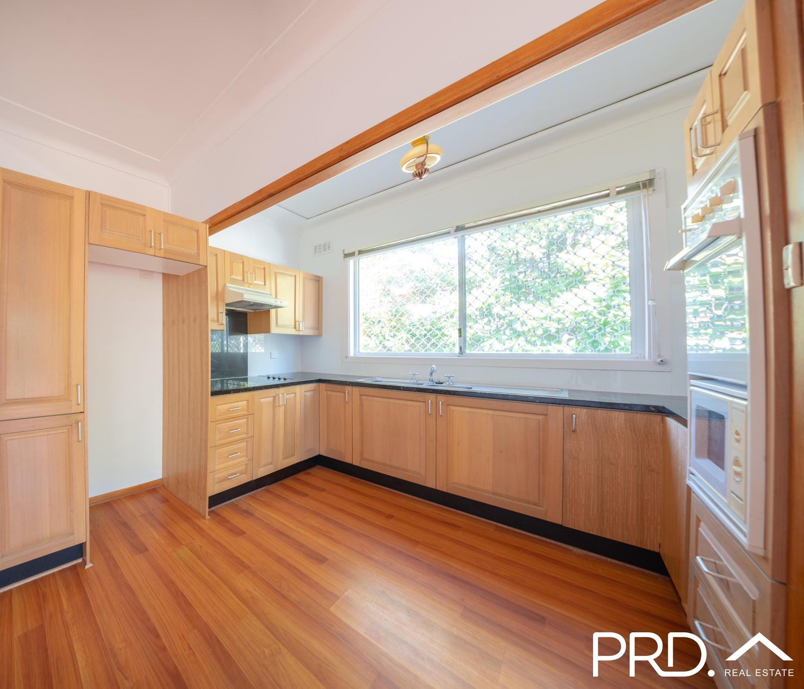 876 Henry Lawson Drive PICNIC POINT 3