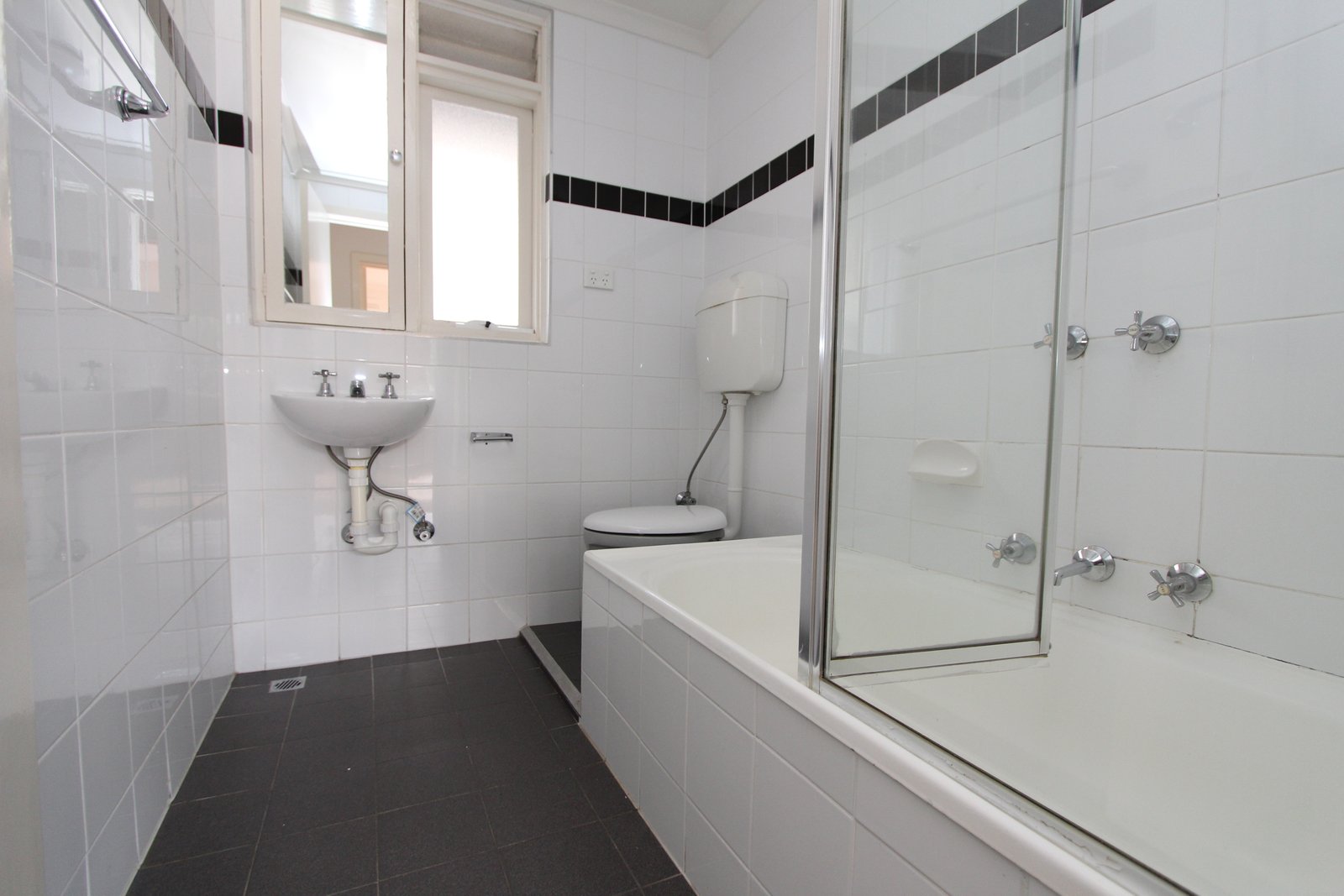 Real Estate and Property in 8/76 Westbury Street, Balaclava, VIC