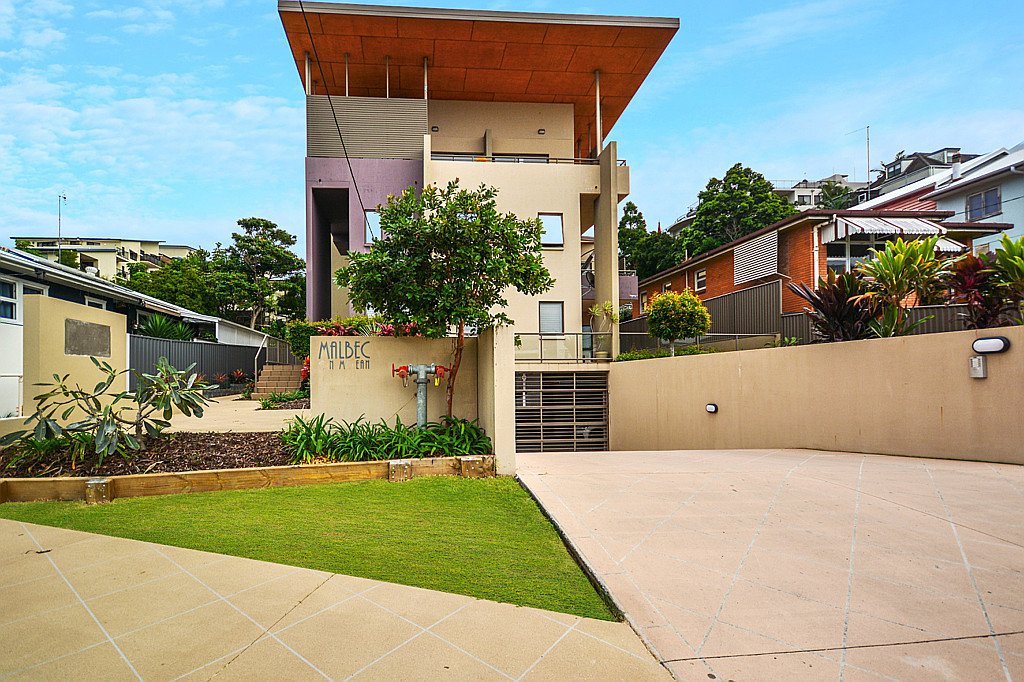 8/77 McLean Street COOLANGATTA 1