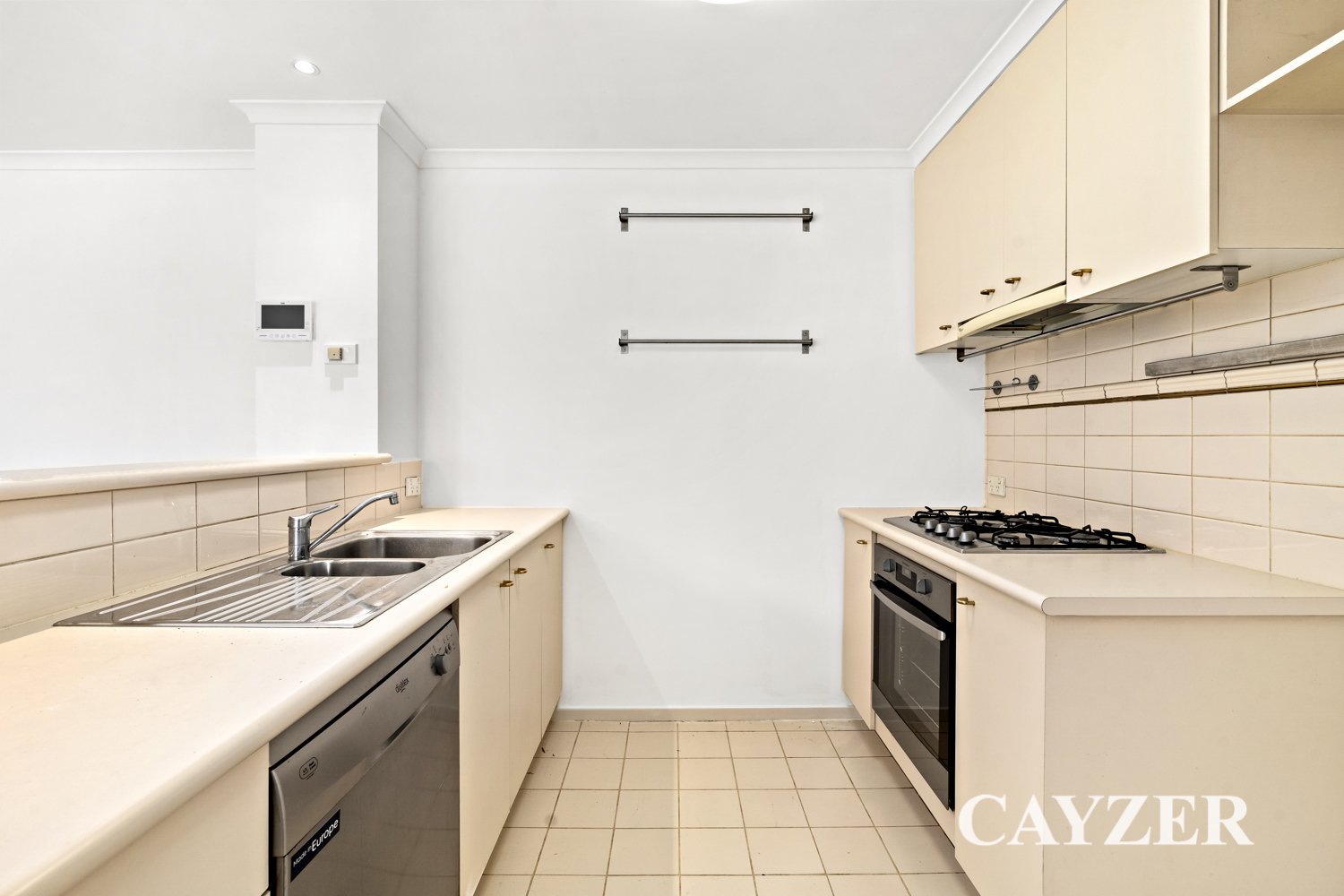 Gallery: 87/88 Park Street