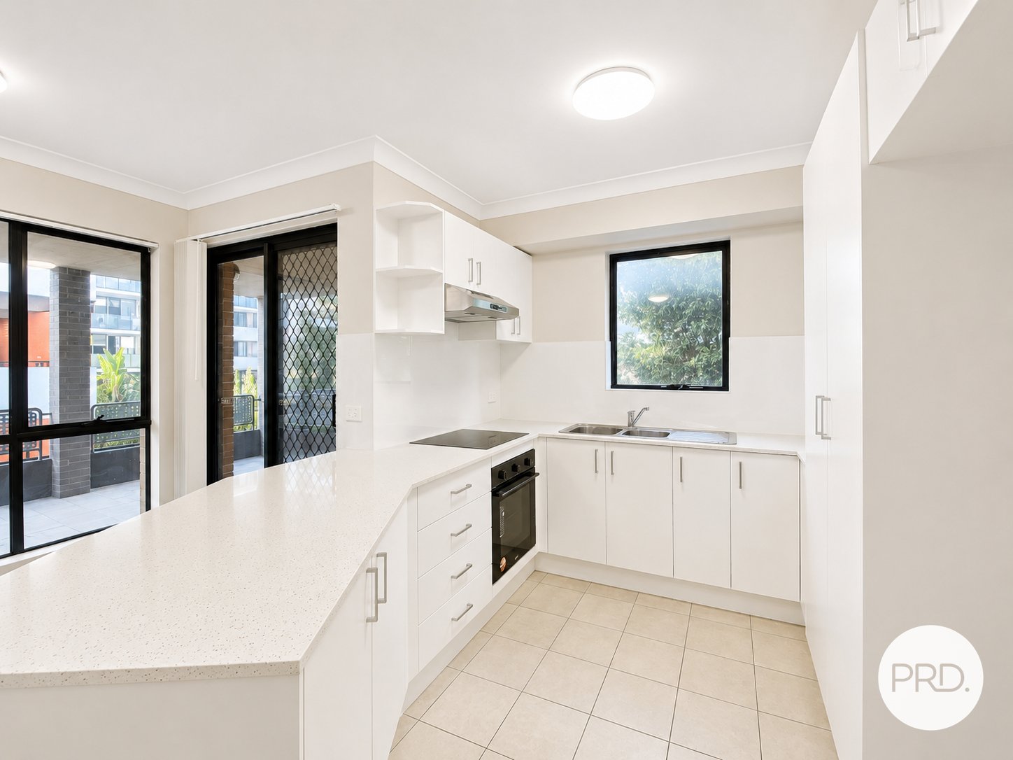 8/8 Castlereagh Street LIVERPOOL 3