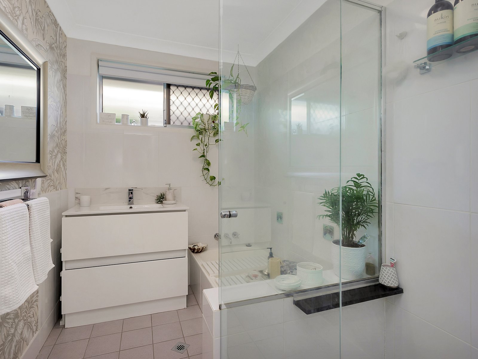 88 Chainey Avenue MIAMI 9