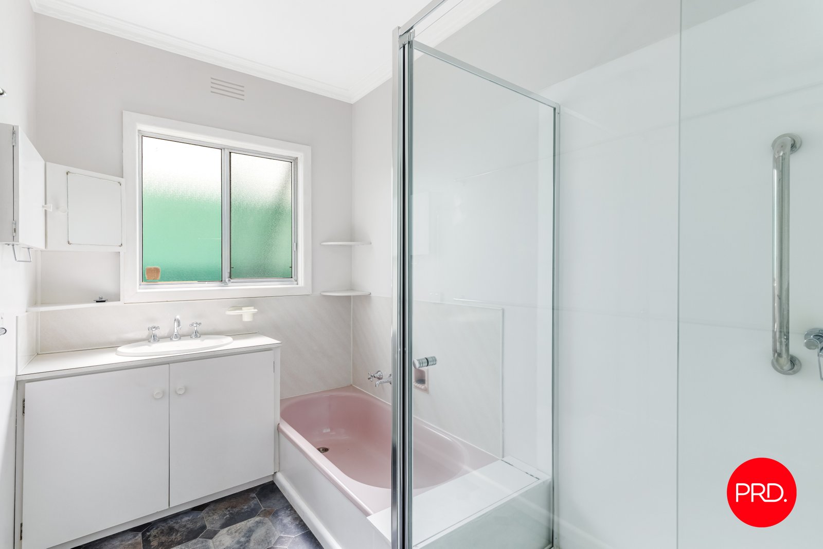 88 Church St  KANGAROO FLAT 9