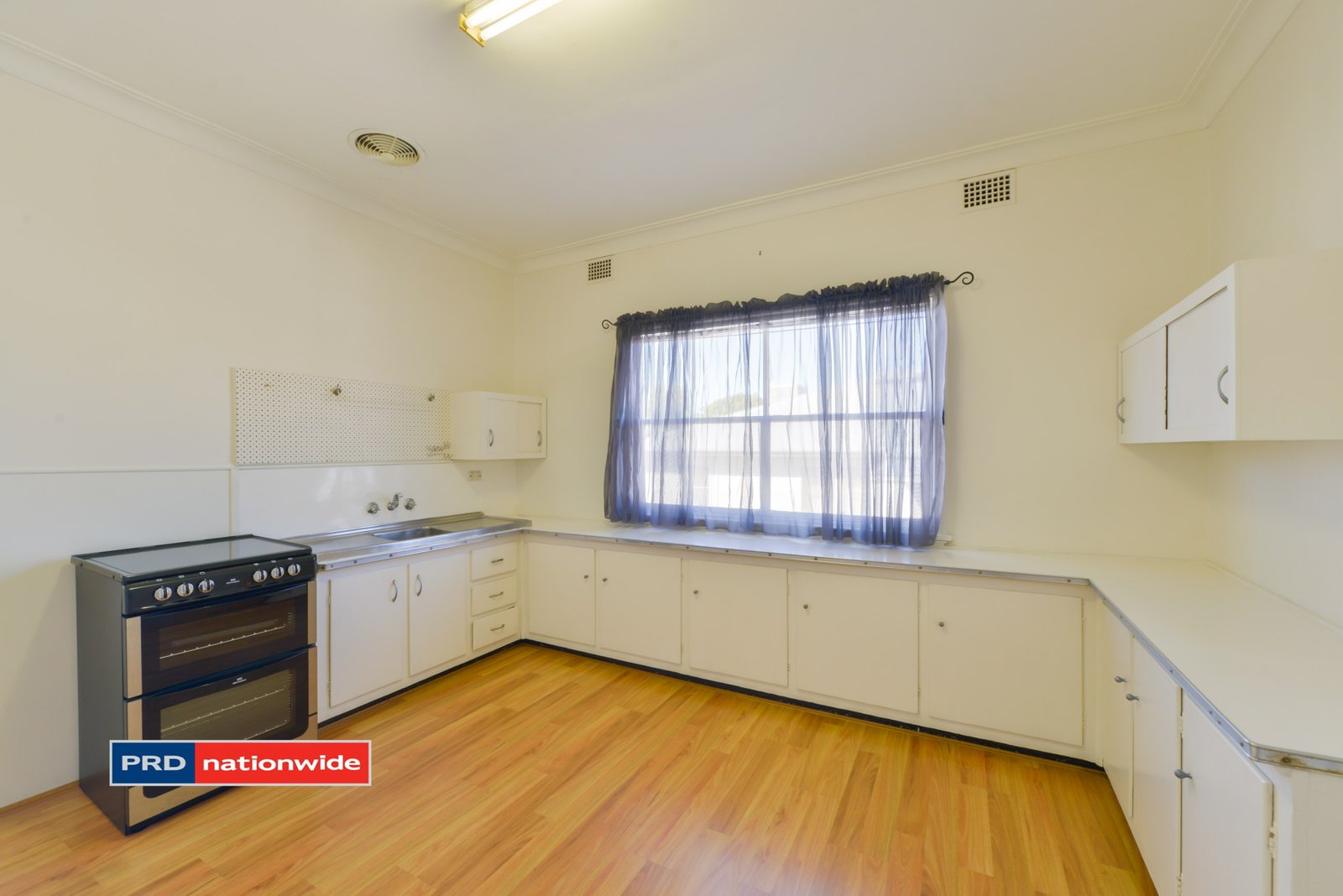 88 Denne Street TAMWORTH 2
