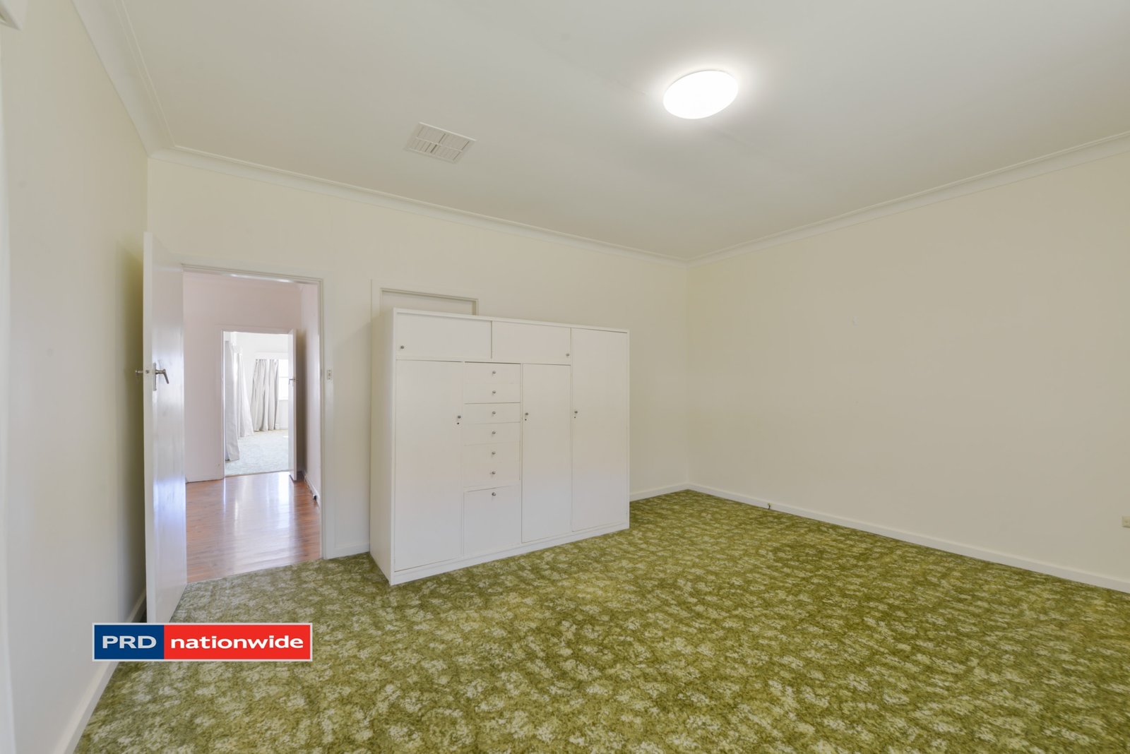 88 Denne Street TAMWORTH 9