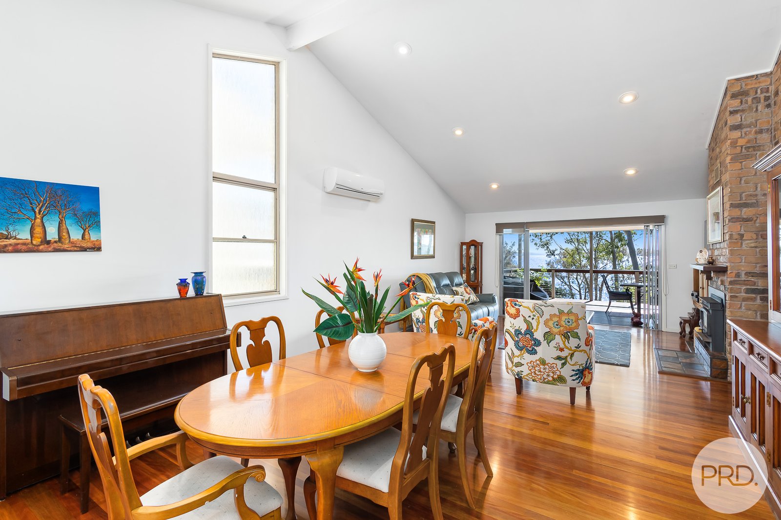 88 Francis Avenue LEMON TREE PASSAGE 11