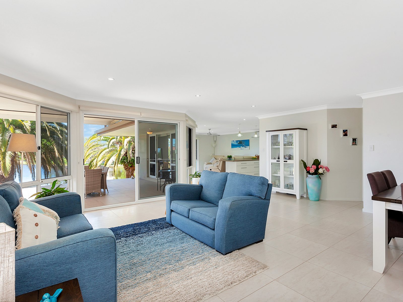 88 Honeyeater Drive BURLEIGH WATERS 3