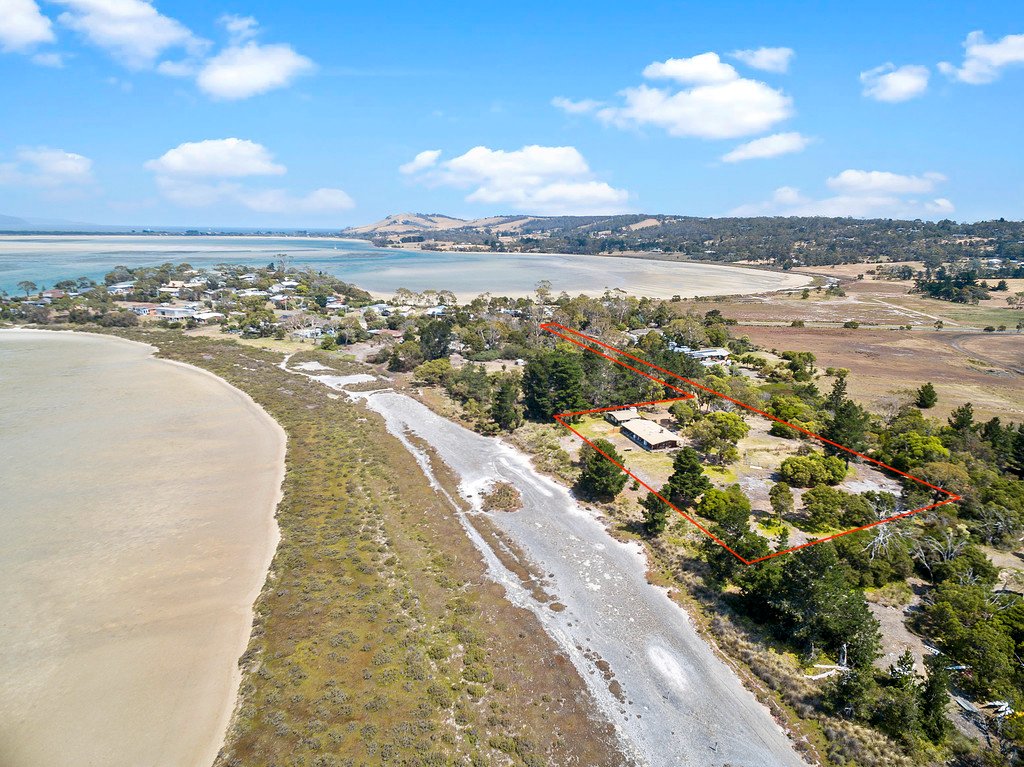 88 Honeywood Drive SANDFORD 1