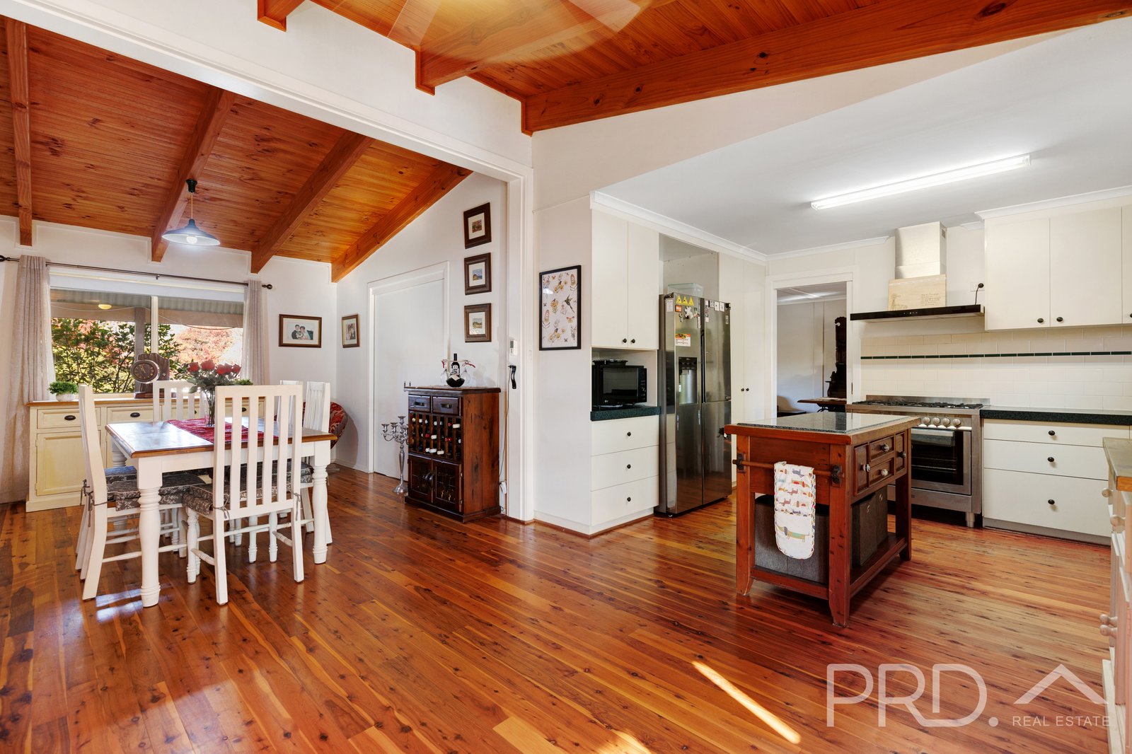 88 Lockhart Street ADELONG 4