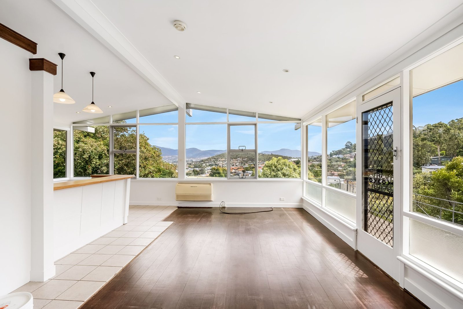 88 Malunna Road LINDISFARNE 2