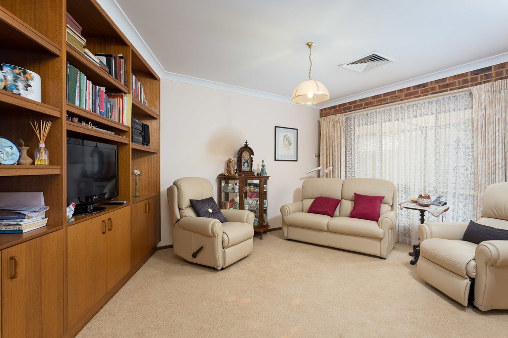 88 Mirrool Street COOLAMON 2