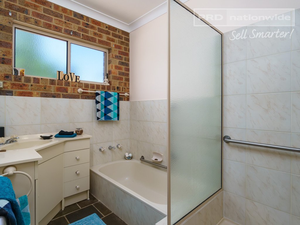 88 Mirrool Street COOLAMON 7