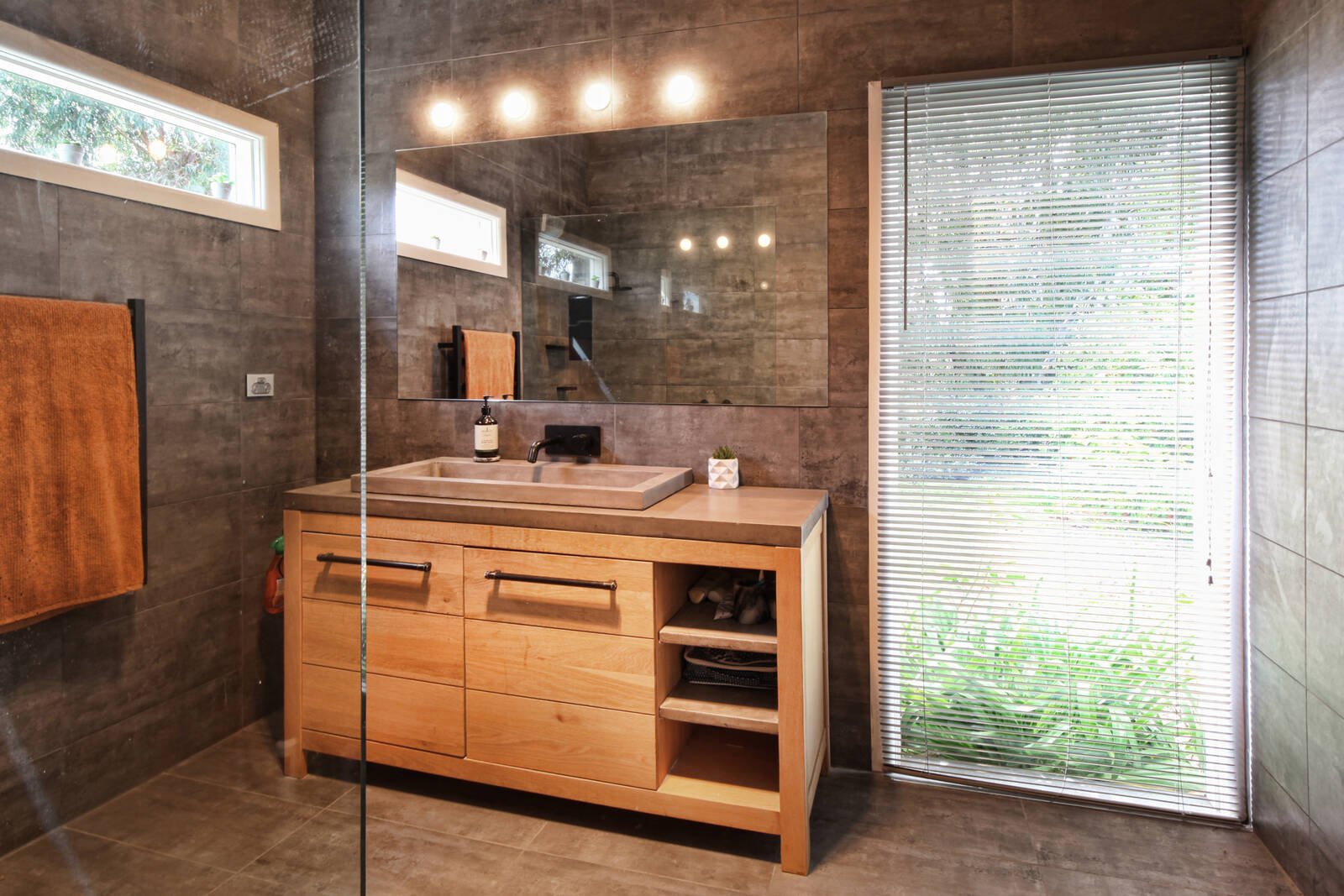 Real Estate and Property in 88 Mount Macedon Road, New Gisborne, VIC