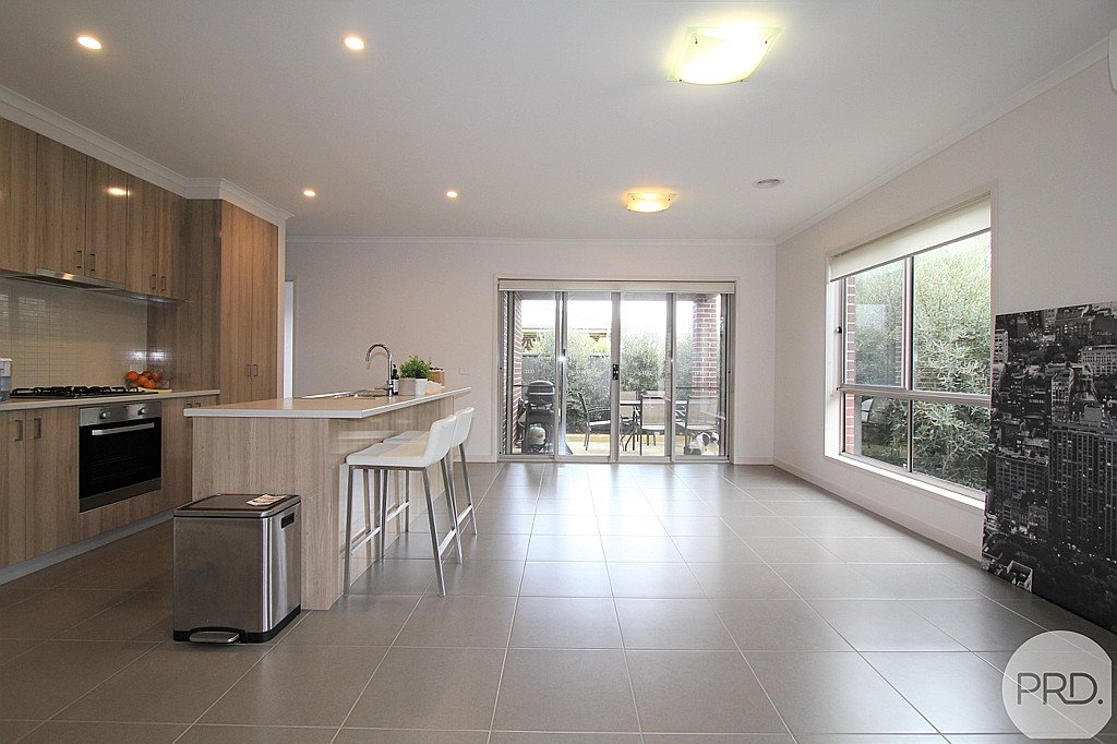 88 O'Shannassy Parade LUCAS 4