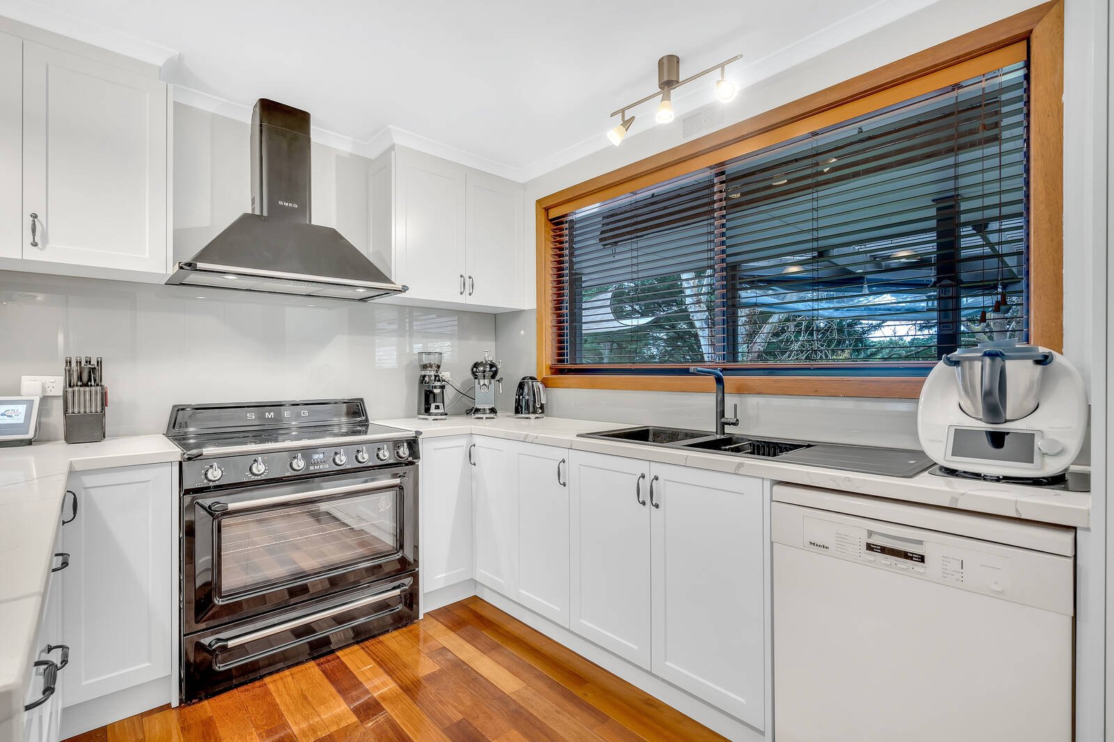 Real Estate and Property in 88 Outlook Lane, Gisborne, VIC