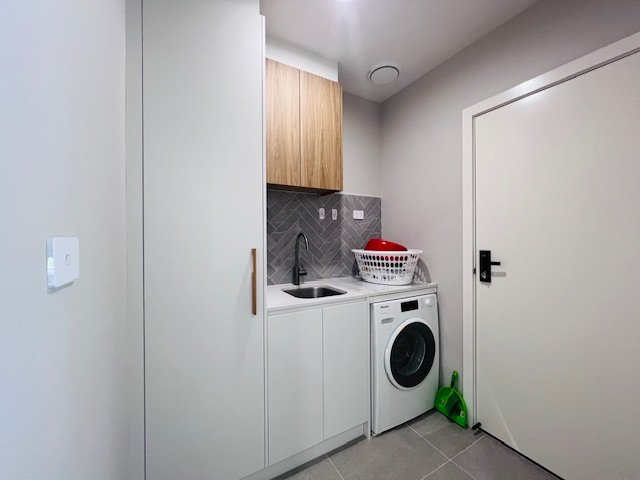 8/8 Powlett Street KALEEN 6