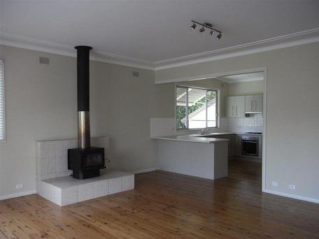 88 Randall Dr  SALAMANDER BAY 3