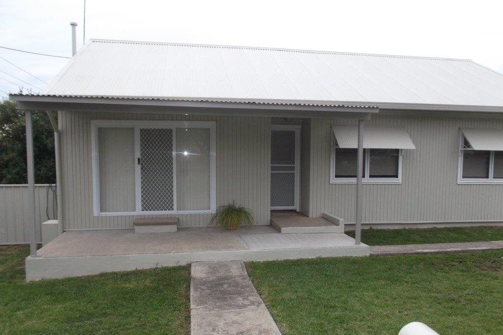 88 Simpson Street TUMUT 1