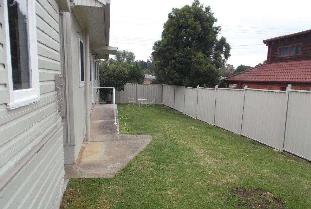 88 Simpson Street TUMUT 11