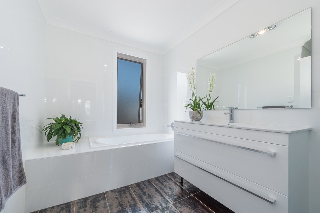 8/8 Sproule Crescent BALGOWNIE 6