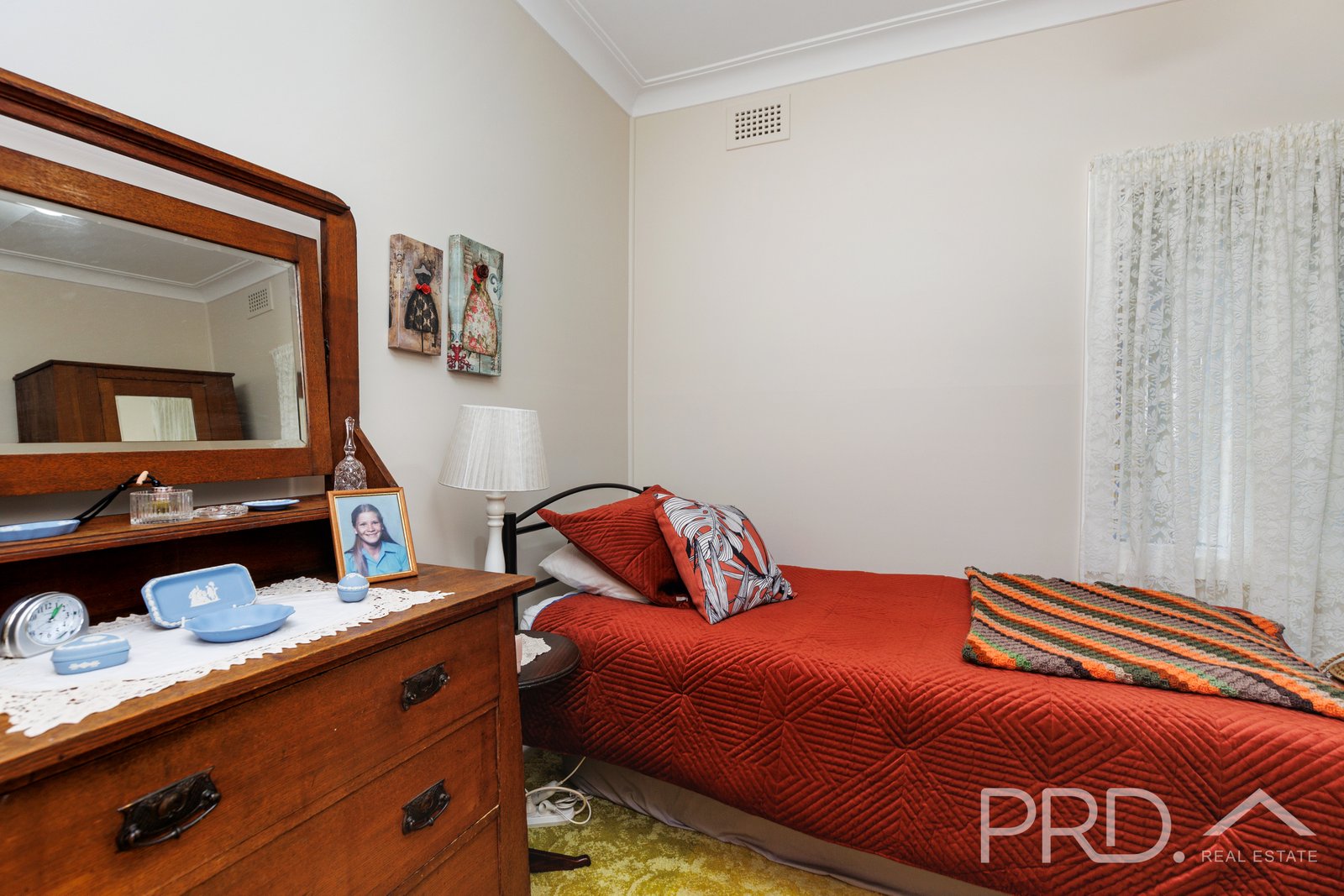 88 Sydney Street TUMUT 12