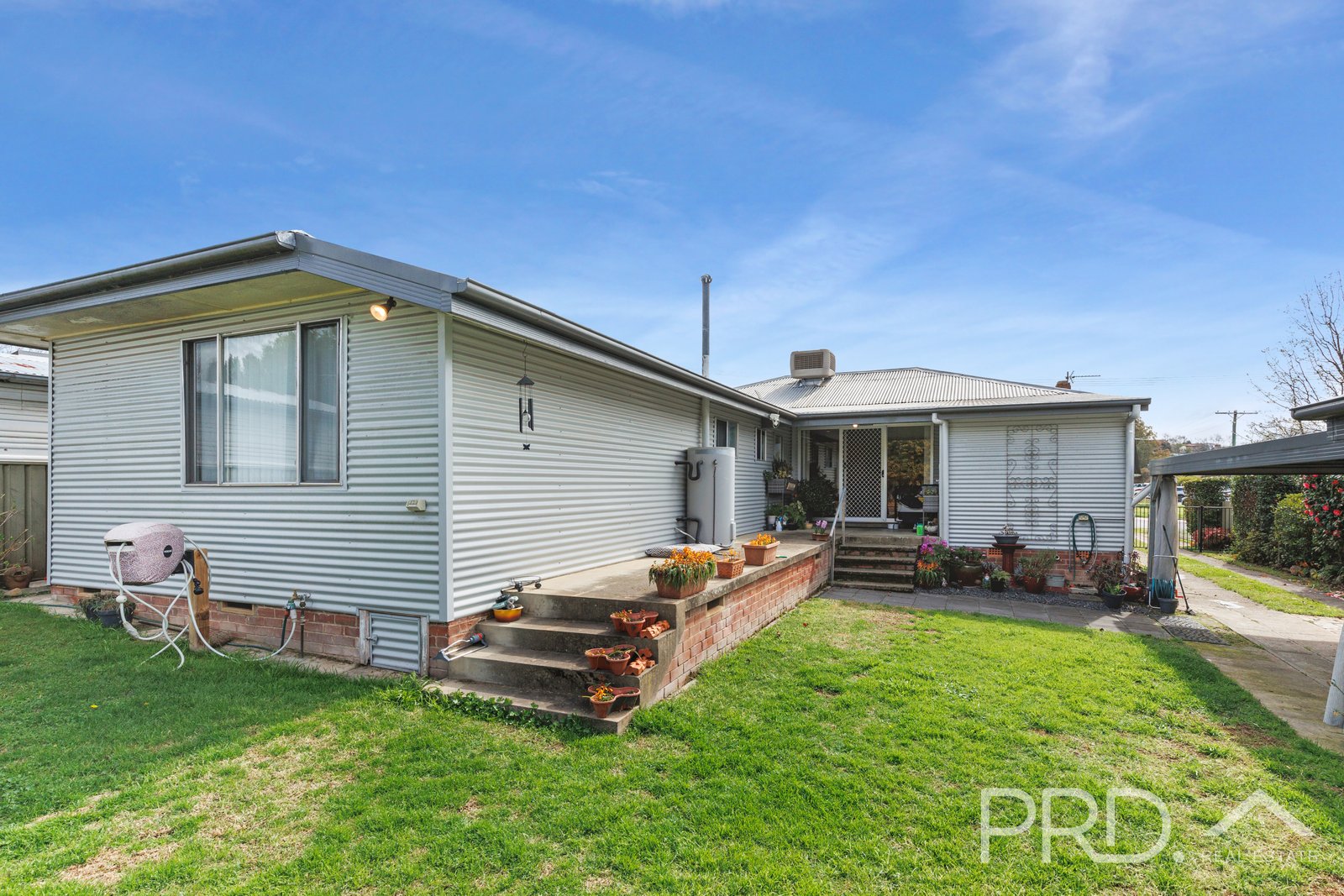 88 Sydney Street TUMUT 15