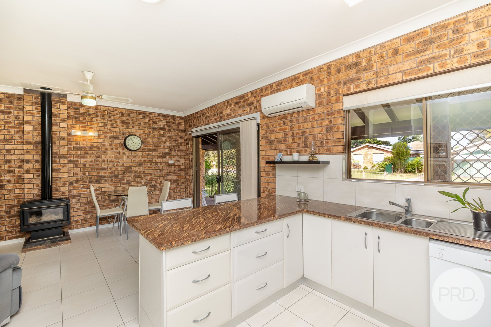 88 Tanilba Avenue TANILBA BAY 3