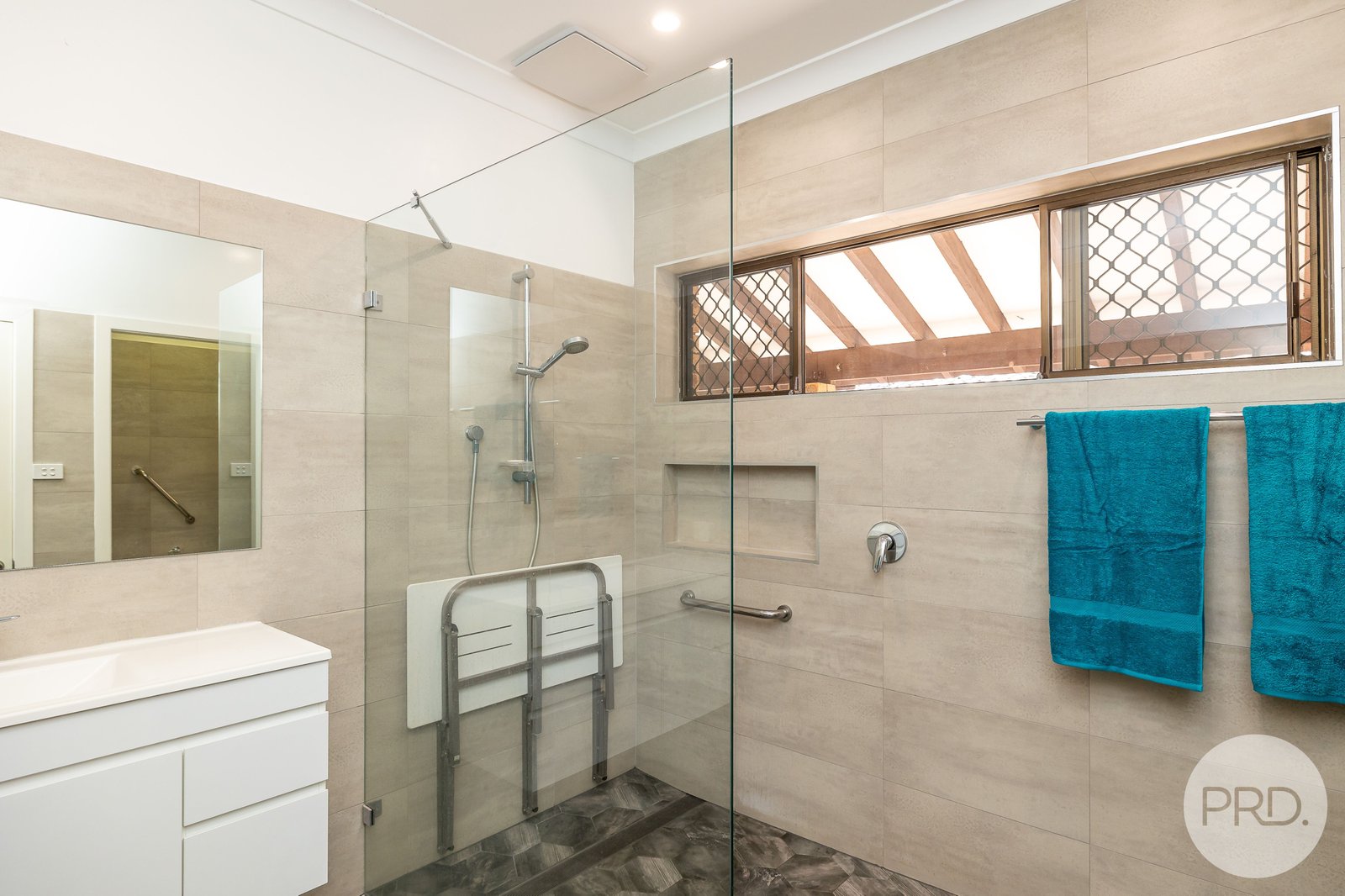 88 Tanilba Avenue TANILBA BAY 8