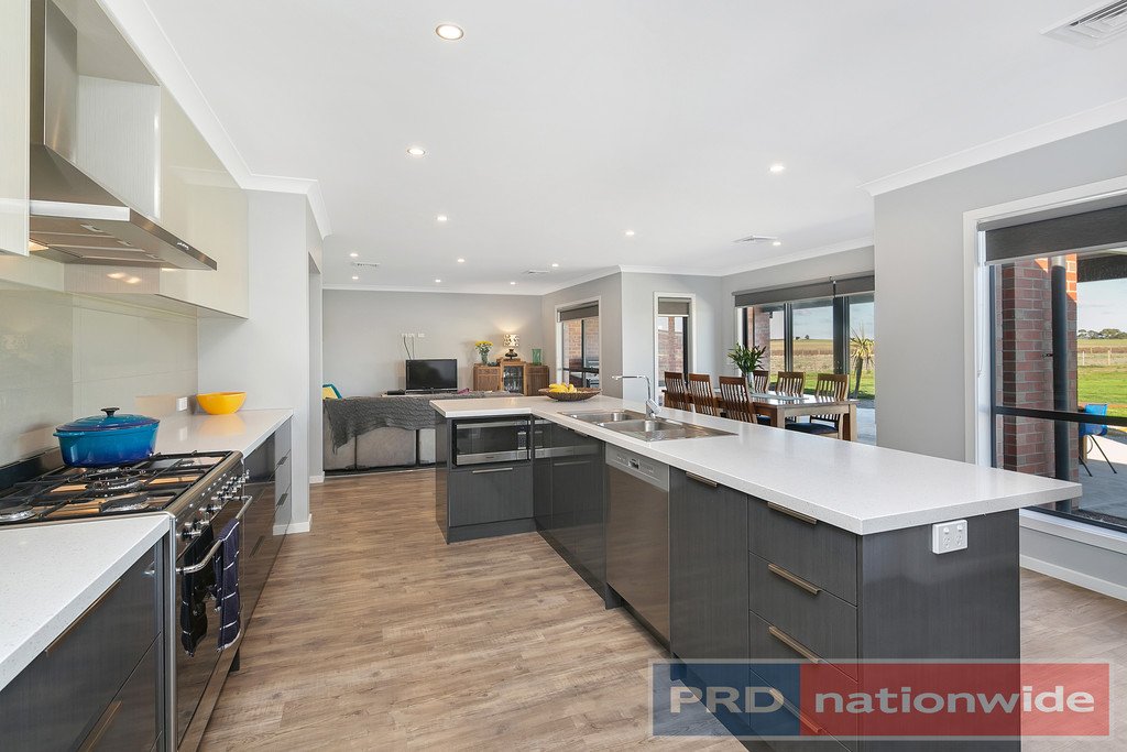 88 Windermere Way CARDIGAN 3