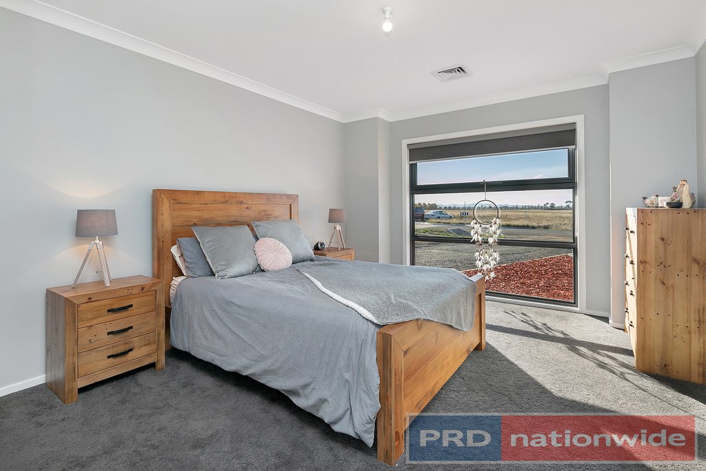 88 Windermere Way CARDIGAN 6