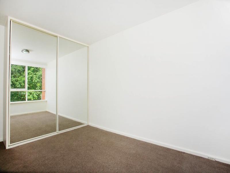 Gallery: 8/80 Queens Road