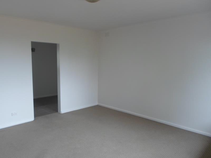 Gallery: 8/81 Bellairs Avenue