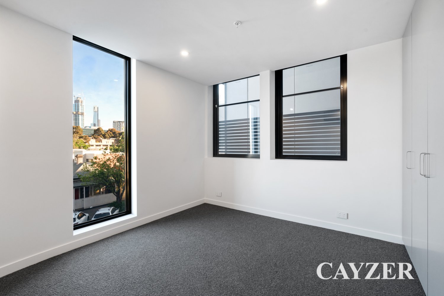 Gallery: 8/81 Palmerston Crescent