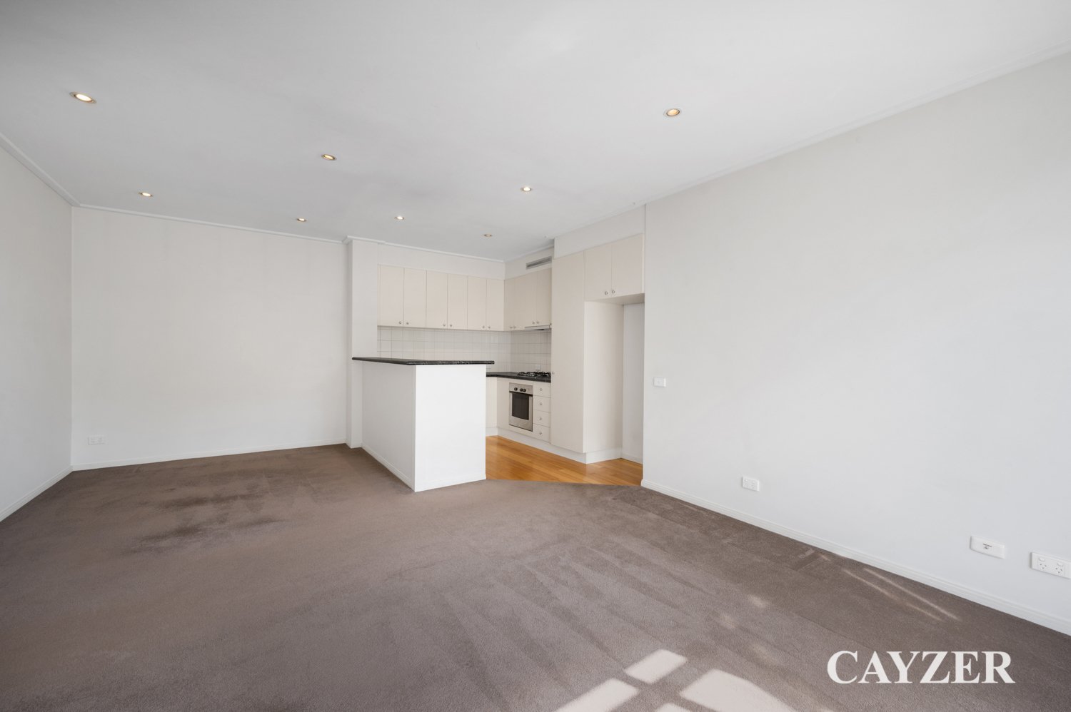 Gallery: 8/81 Pickles Street