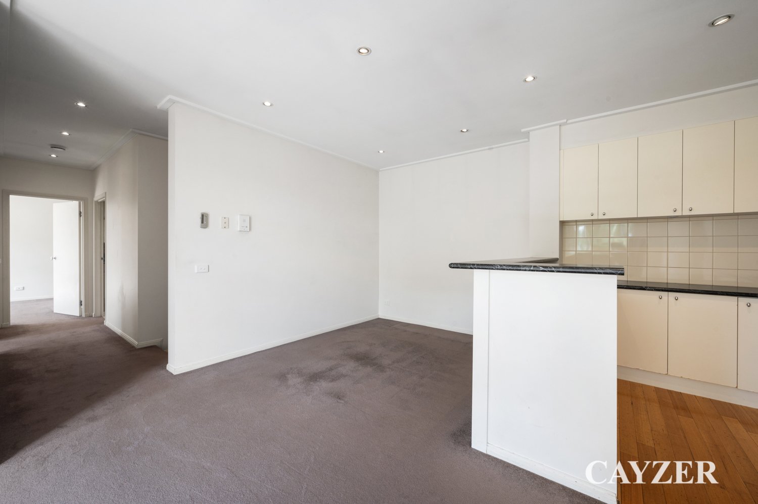 Gallery: 8/81 Pickles Street
