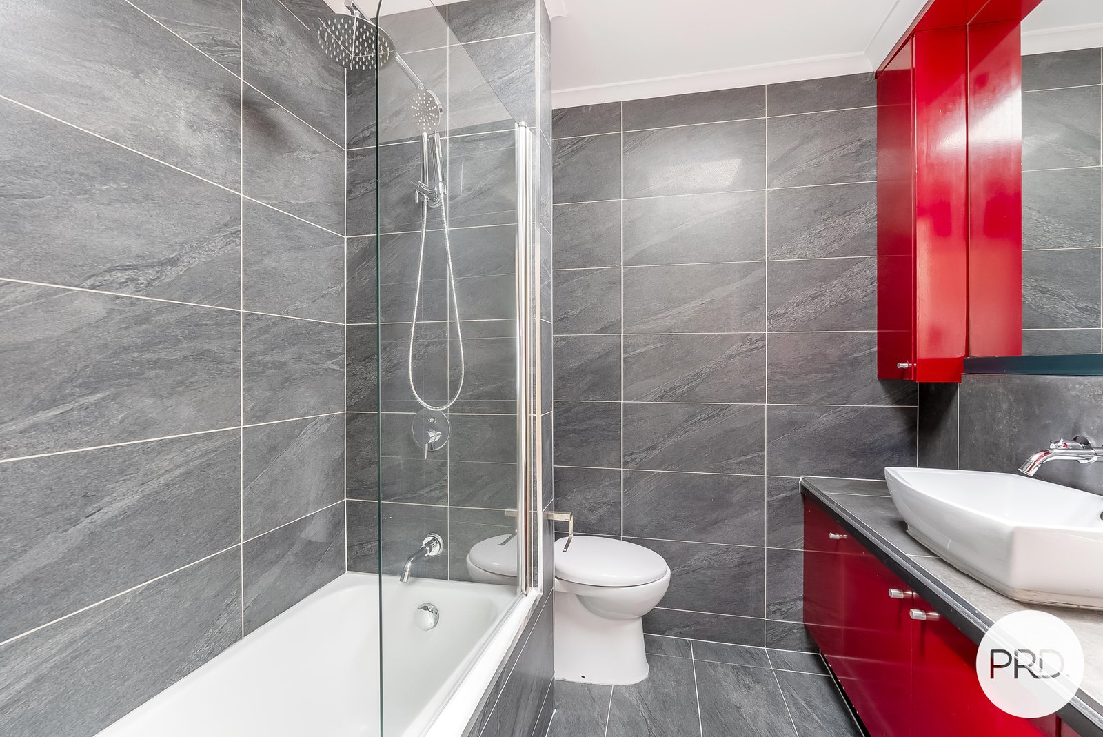 8/82 Clare Street NEW TOWN 5