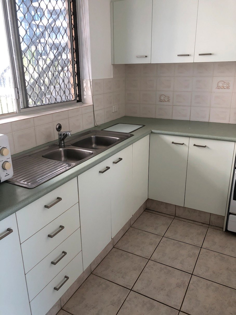 8/82 The Esplanade BURLEIGH HEADS 6