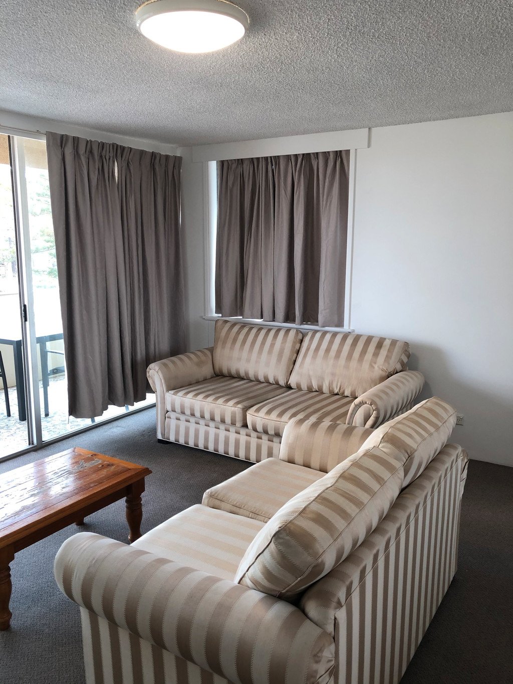 8/82 The Esplanade BURLEIGH HEADS 7