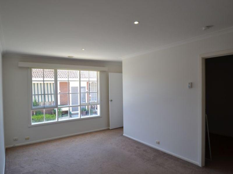 Gallery: 8/86-88 Collins Street