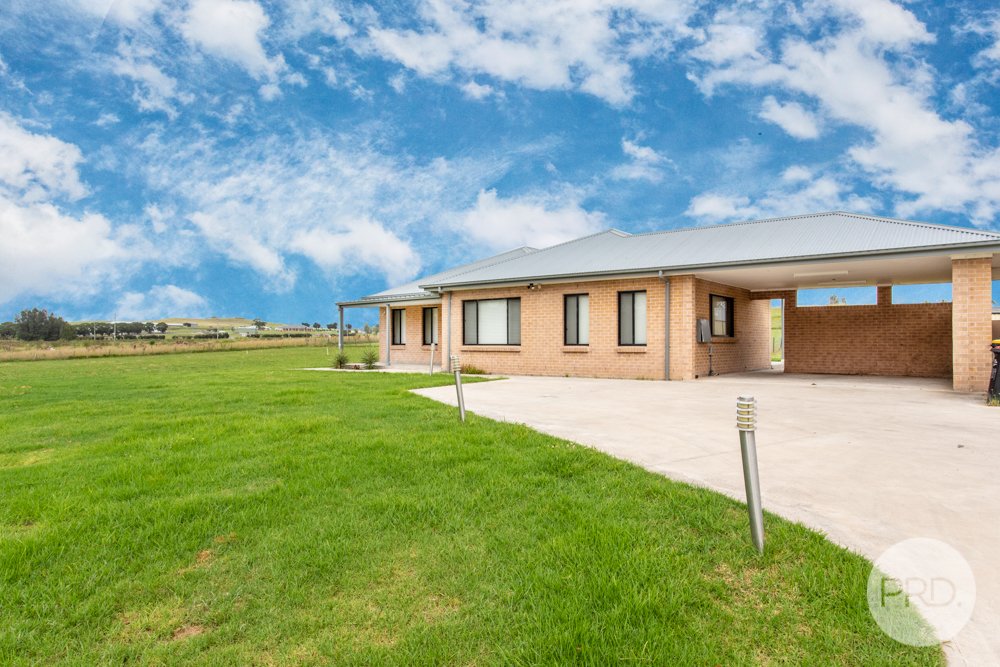 889 Luddenham Road LUDDENHAM 2