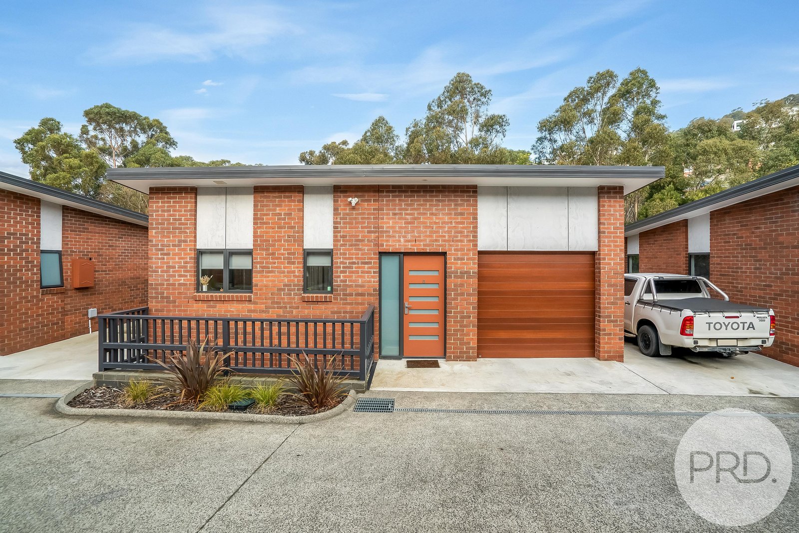 8/8a Romilly Street SOUTH HOBART 2