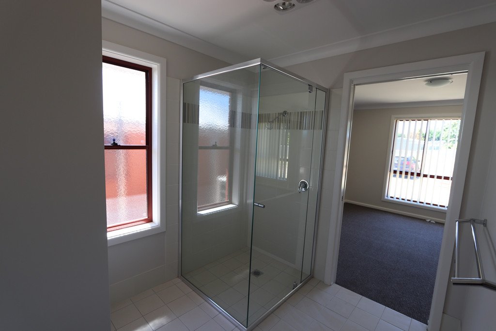 89 -93 Winton Street - Unit 2  TUMBARUMBA 7