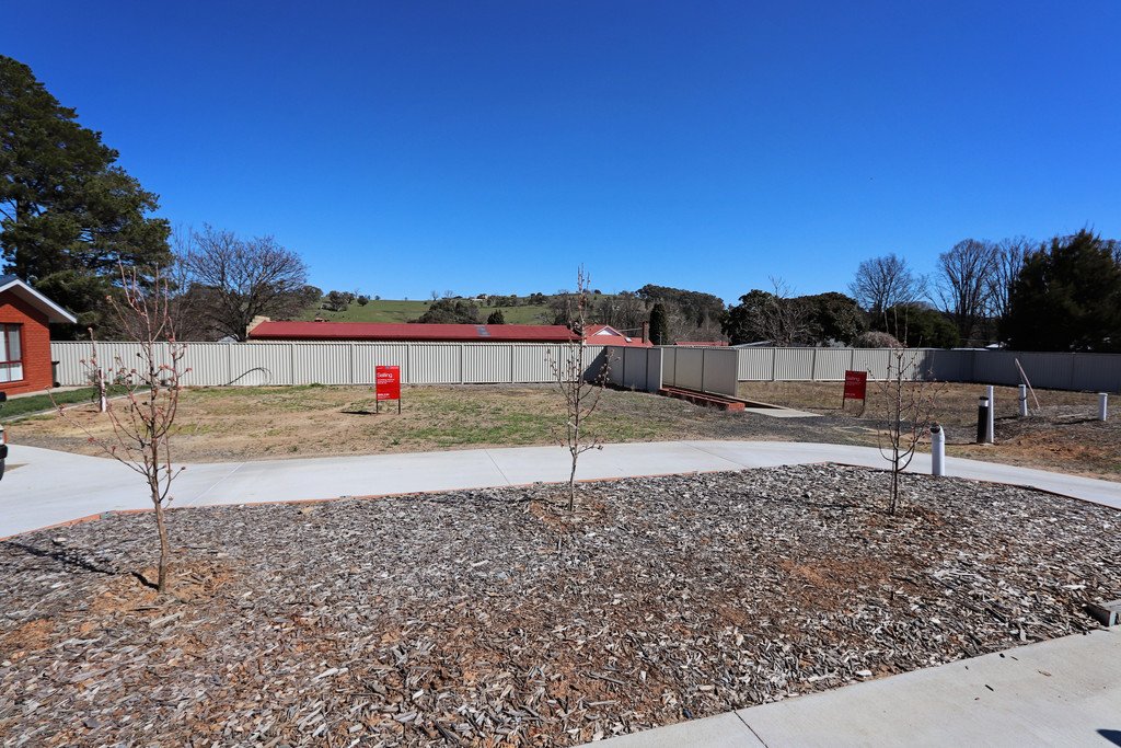 89 -93 Winton Street - Unit 2  TUMBARUMBA 10