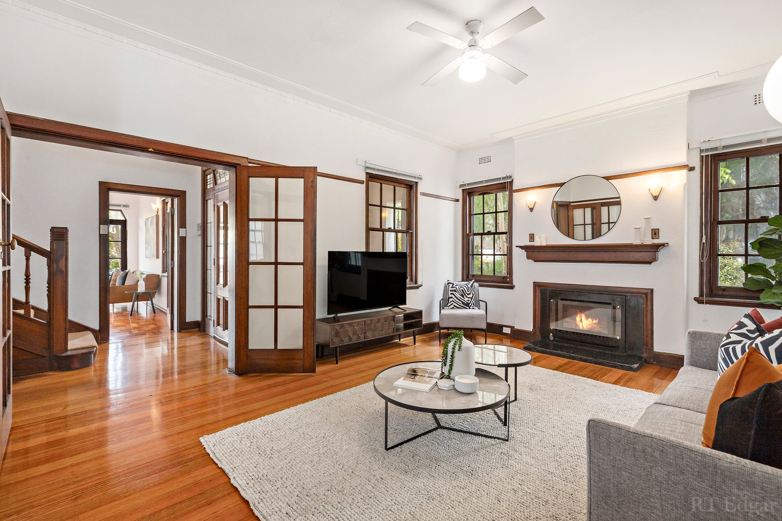 Real Estate and Property in 89 Alma Road, St Kilda East, VIC