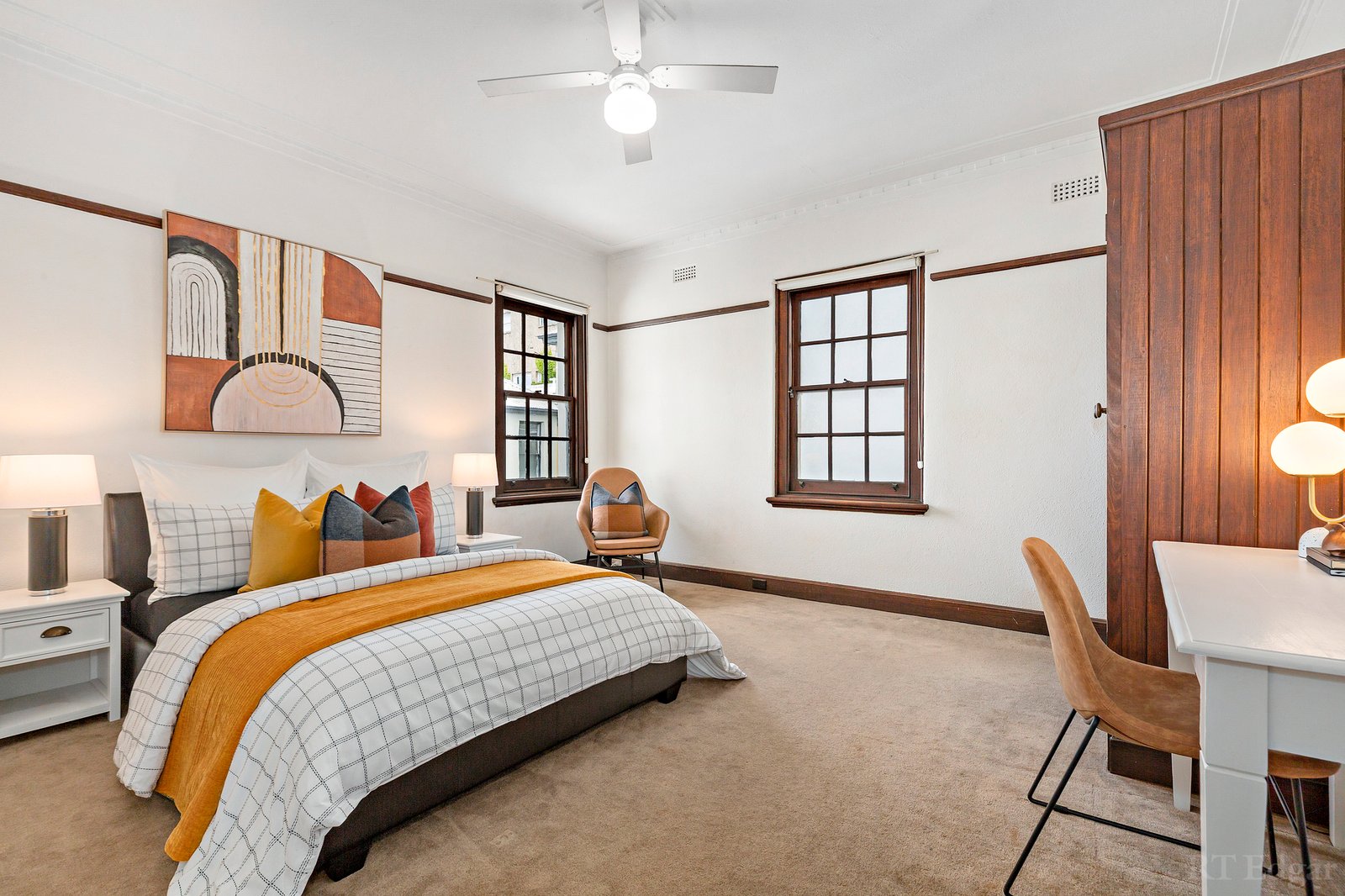 Real Estate and Property in 89 Alma Road, St Kilda East, VIC