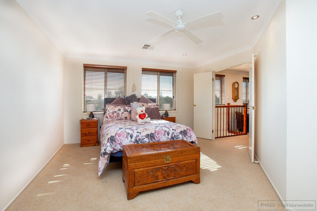 89 Avery Street RUTHERFORD 13