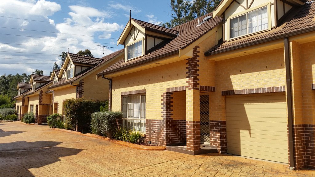 8/9 Barlow Street CAMBRIDGE PARK 1