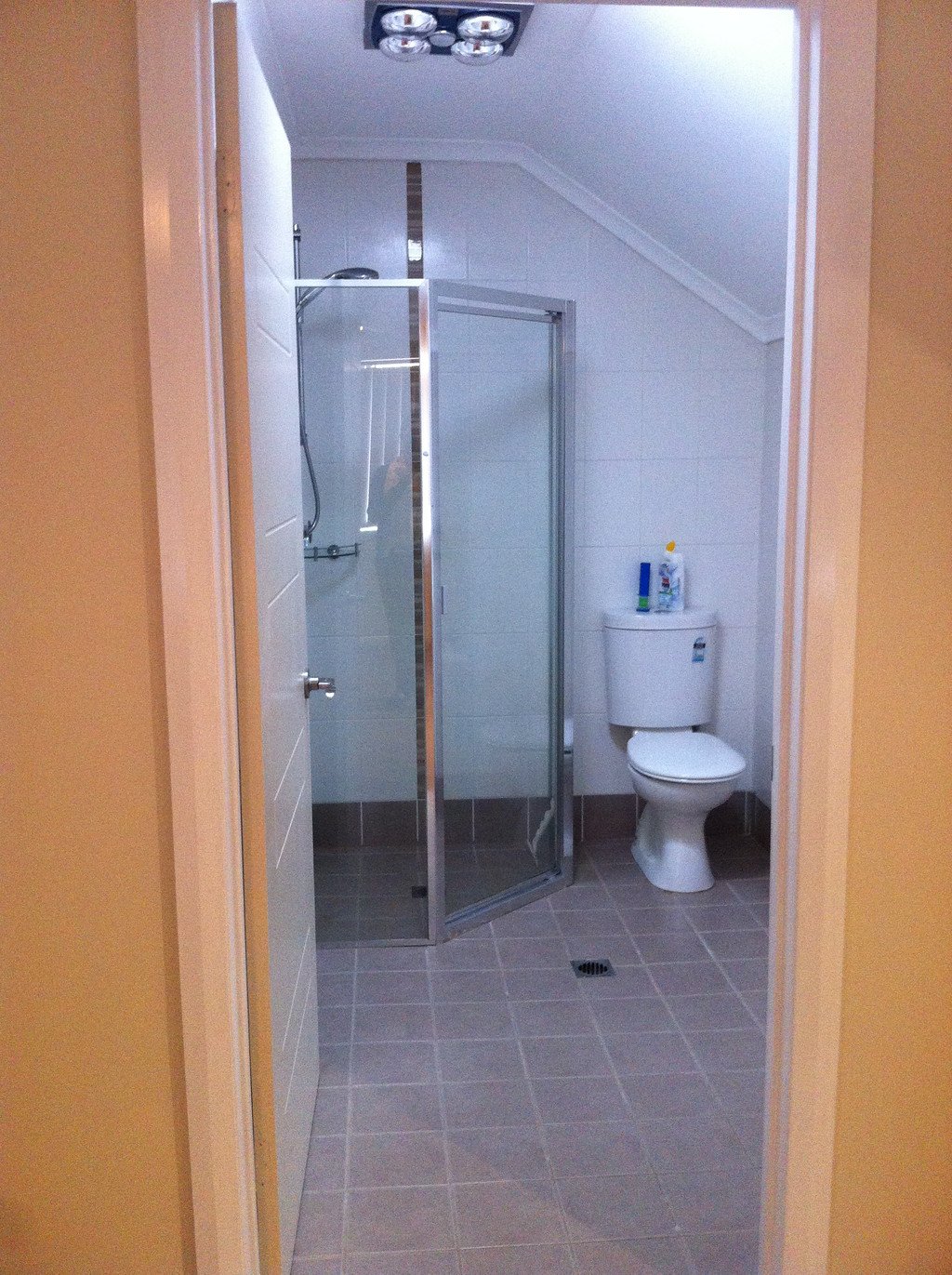 8/9 Barlow Street CAMBRIDGE PARK 4