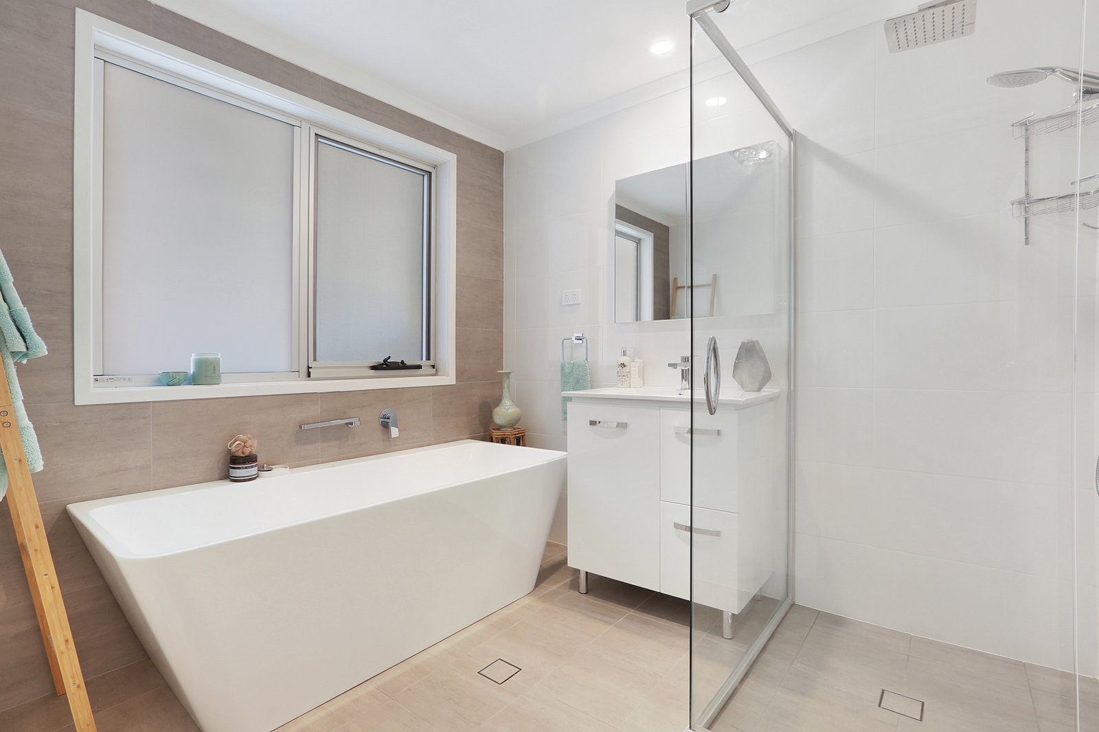 89 Bright Parade DAPTO 4